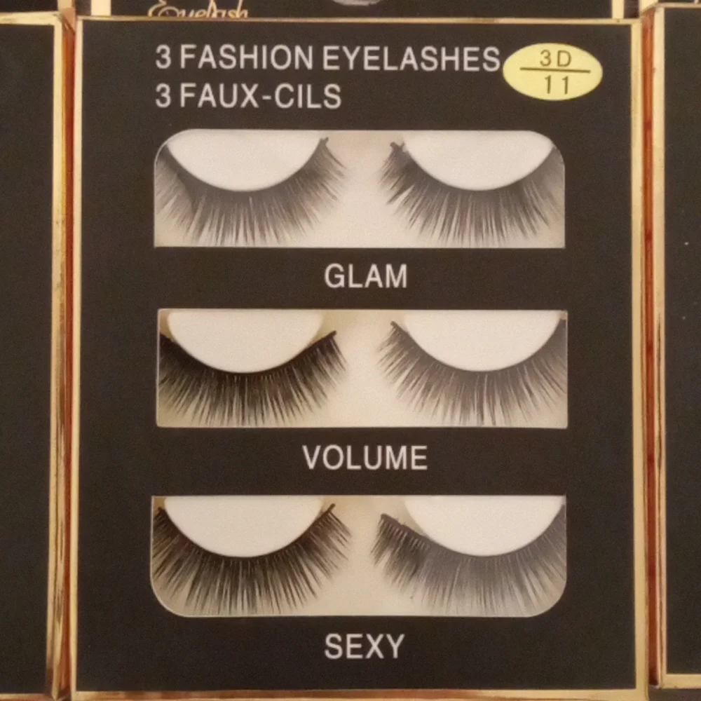 Eyelashes - Picture 3 of 4